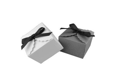 Купить Квадратной размер напечатанный таможней подарочных коробок формы бумаги с покрытием материальный 6,5 * 6,5 * 4.5км Производство в сети